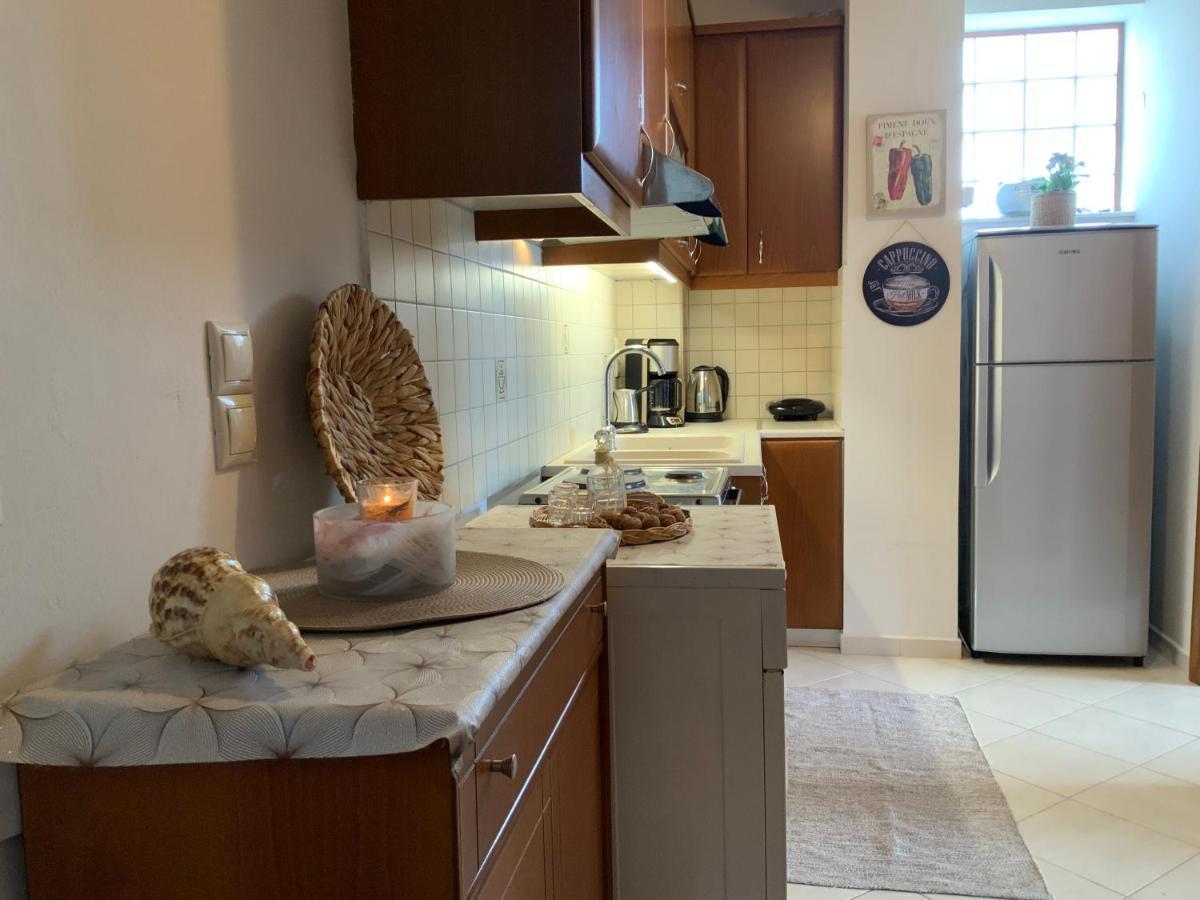 Maria'S Apartment Цуцурос Экстерьер фото