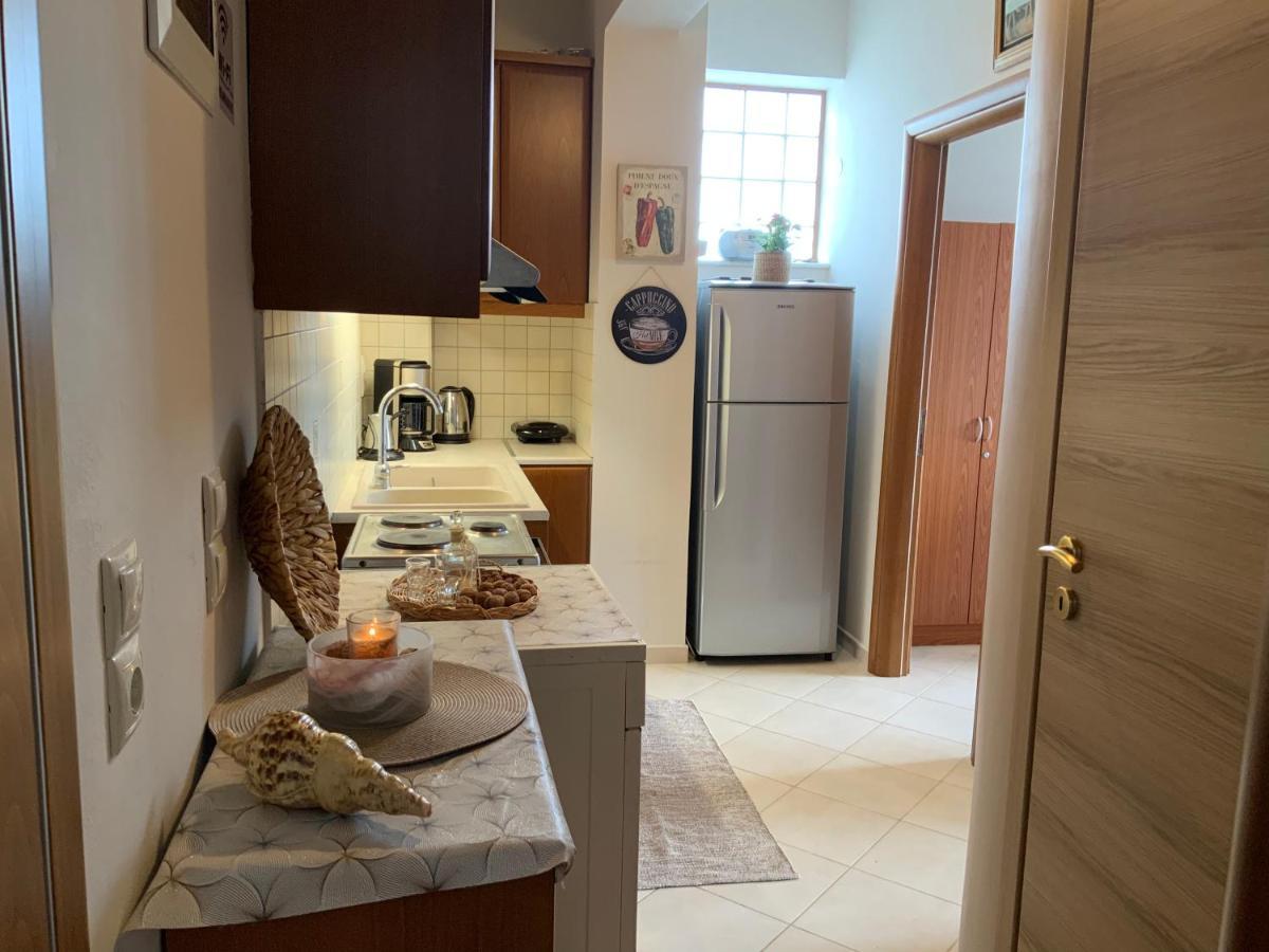Maria'S Apartment Цуцурос Экстерьер фото
